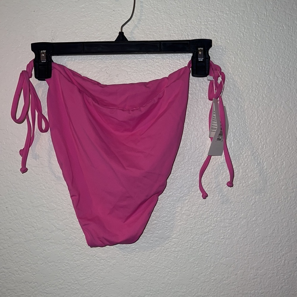 Dippin Daisy’s pink bikini bottom - Picture 3 of 3